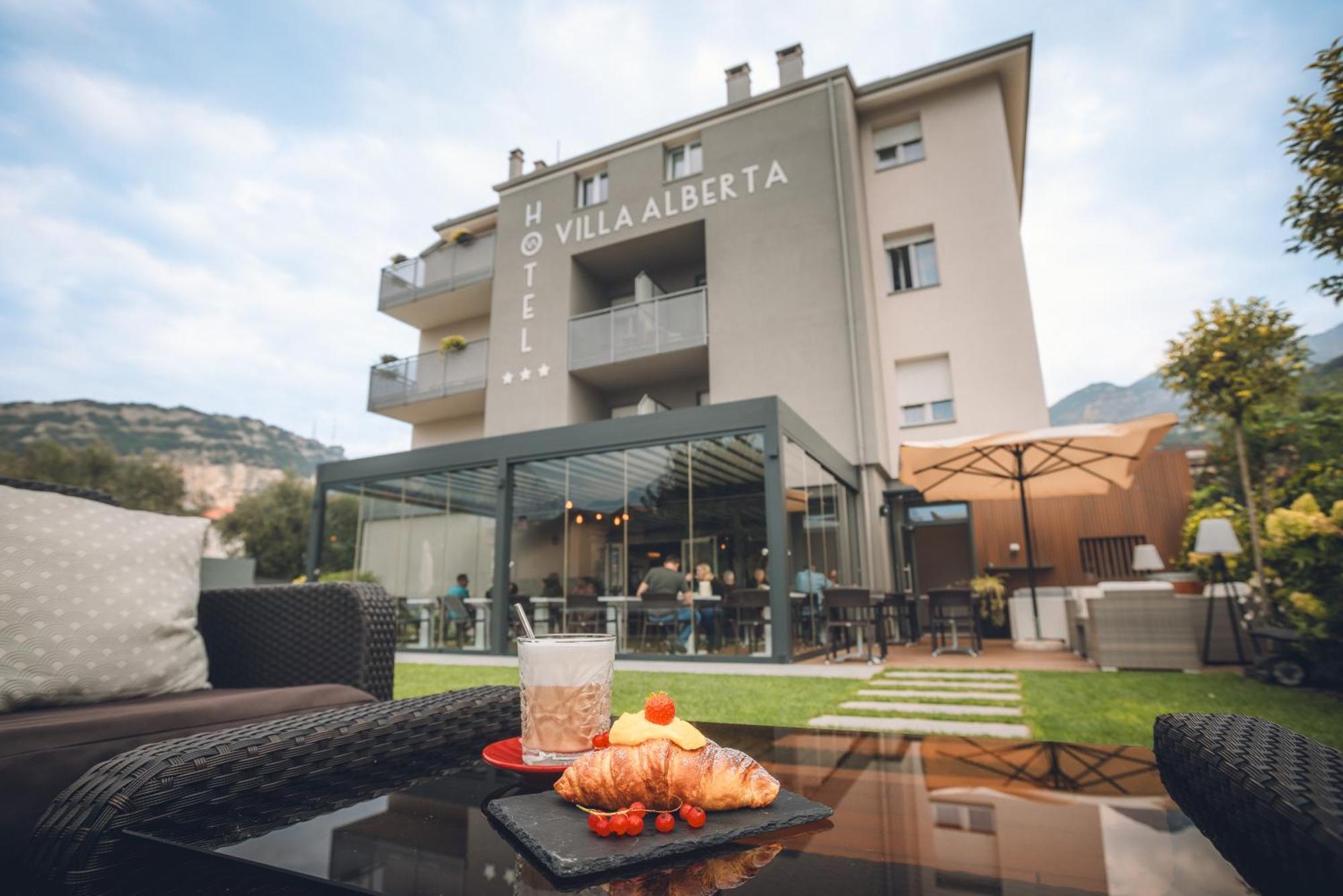 Alberta Hotel